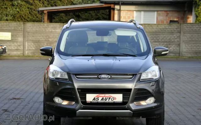FORD Kuga 1.5 EcoBoost 2x4 Titanium