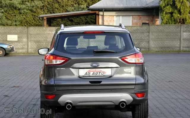 FORD Kuga 1.5 EcoBoost 2x4 Titanium