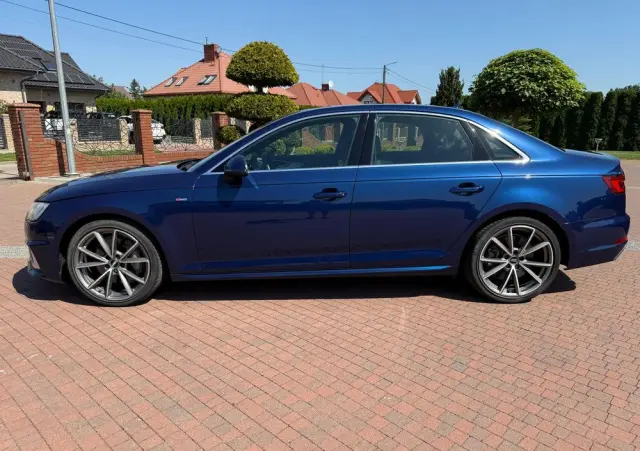 AUDI A4 Limousine 2.0 TFSI quattro S tronic sport