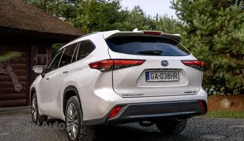 TOYOTA Highlander 