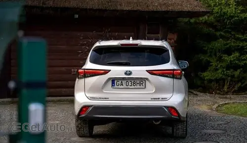 TOYOTA Highlander 