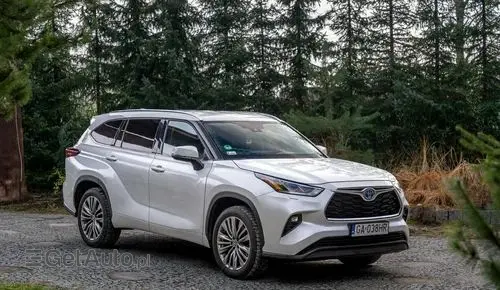 TOYOTA Highlander 