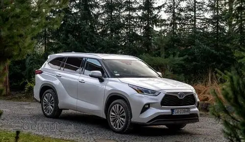 TOYOTA Highlander 