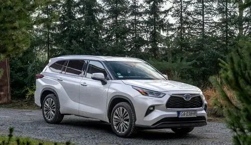 TOYOTA Highlander 
