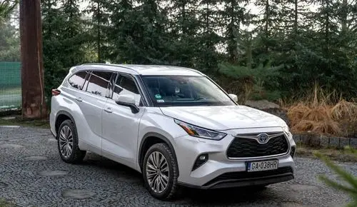 TOYOTA Highlander 