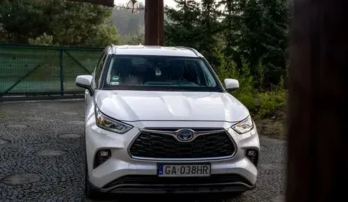 TOYOTA Highlander 