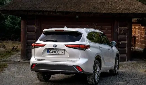 TOYOTA Highlander 