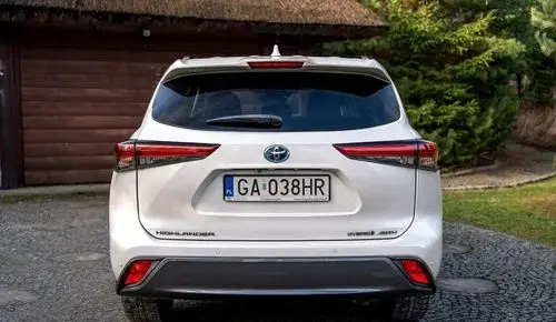 TOYOTA Highlander 