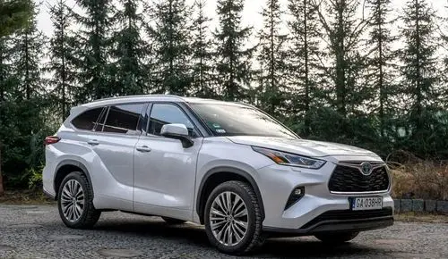 TOYOTA Highlander 