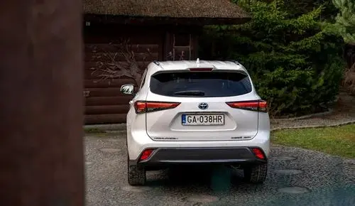 TOYOTA Highlander 