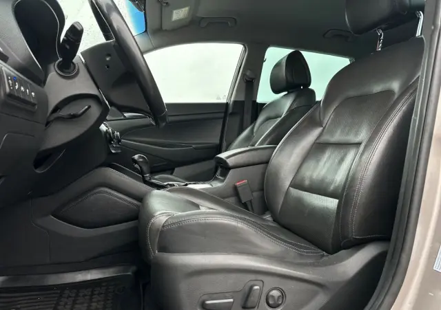 HYUNDAI Tucson 2.0 CRDI Premium 4WD