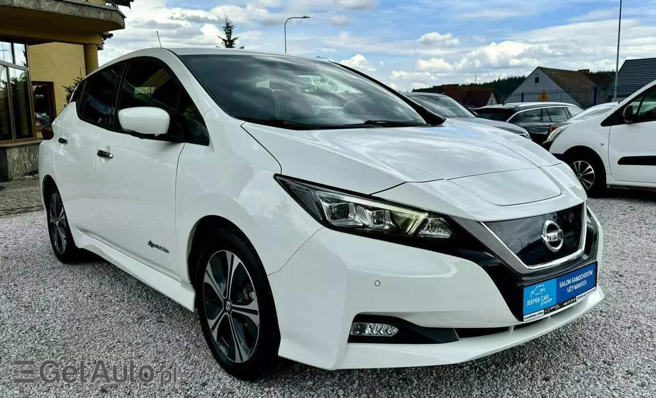 NISSAN Leaf 40kWh Tekna