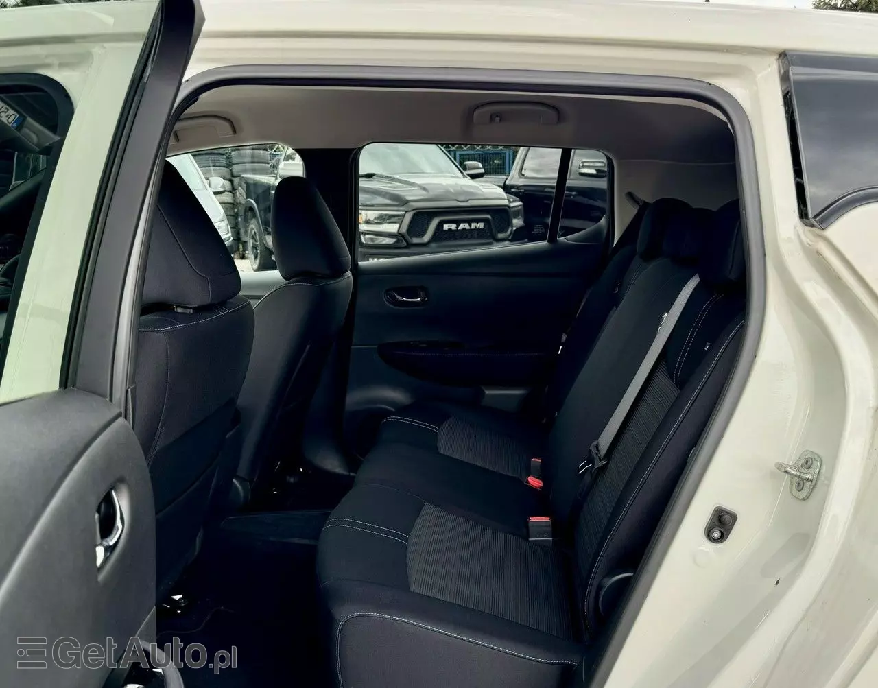 NISSAN Leaf 40kWh Tekna