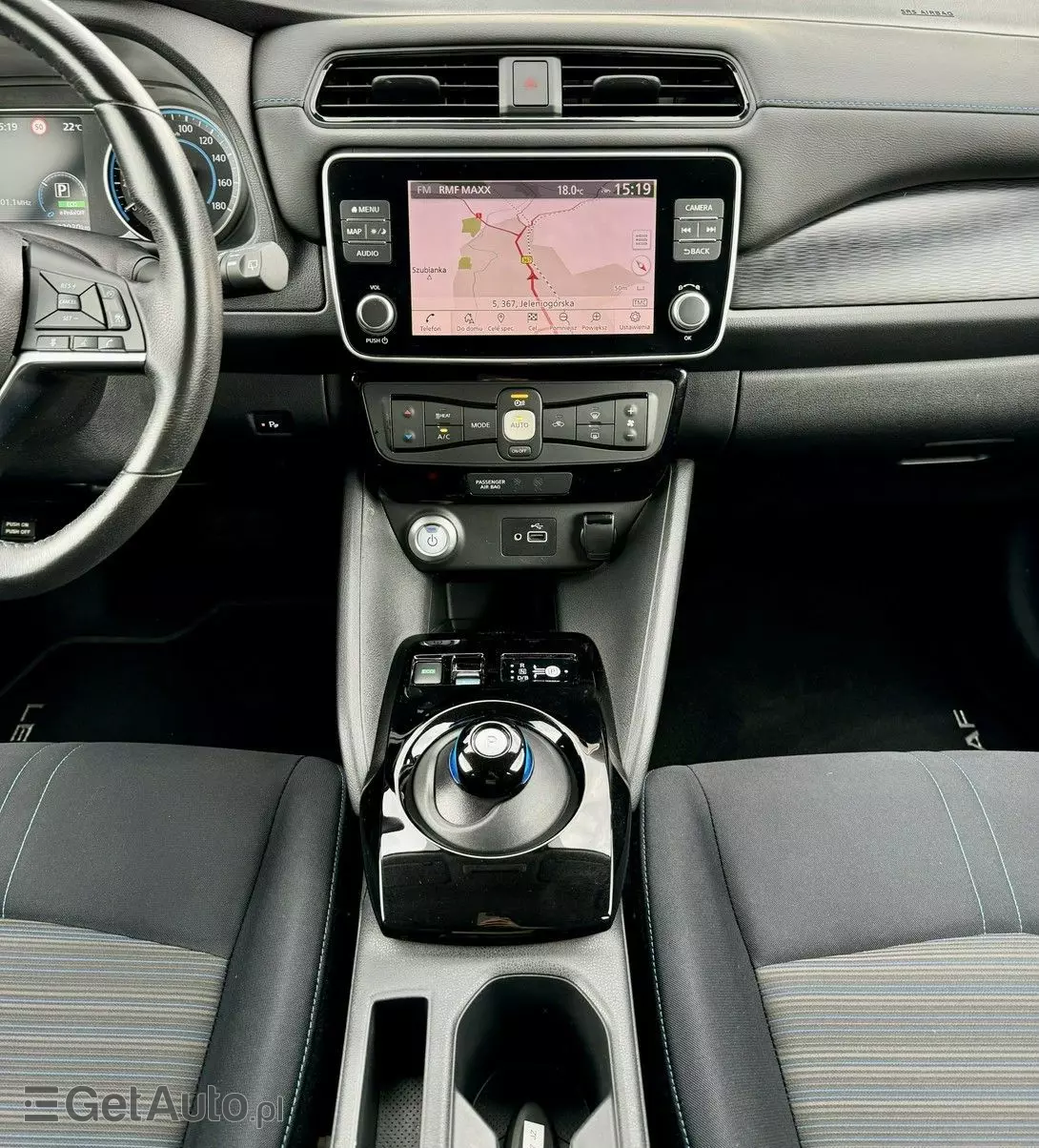 NISSAN Leaf 40kWh Tekna