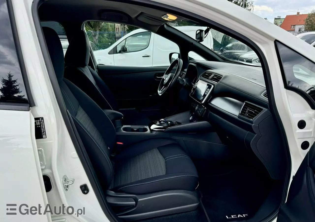 NISSAN Leaf 40kWh Tekna