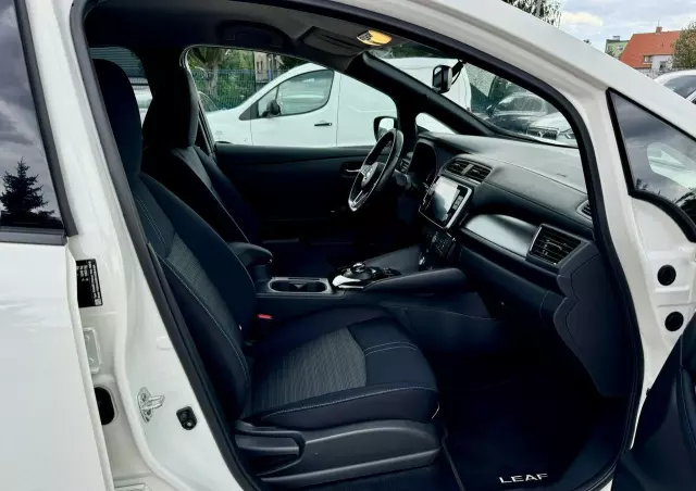 NISSAN Leaf 40kWh Tekna
