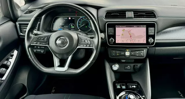 NISSAN Leaf 40kWh Tekna