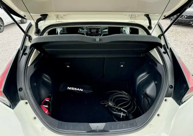 NISSAN Leaf 40kWh Tekna
