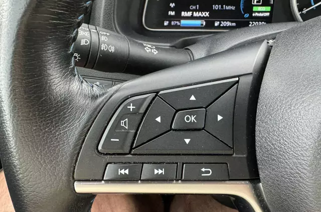 NISSAN Leaf 40kWh Tekna