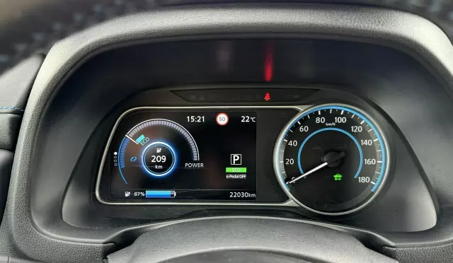 NISSAN Leaf 40kWh Tekna