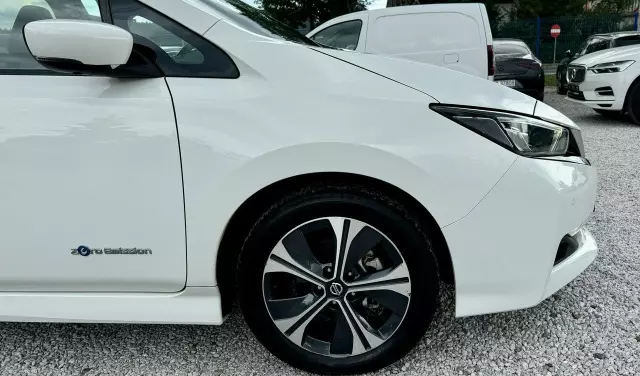 NISSAN Leaf 40kWh Tekna