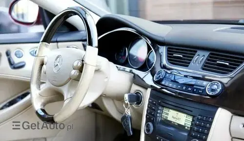 MERCEDES-BENZ CLS 