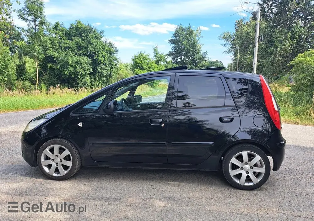 MITSUBISHI Colt 1.5 Invite Edition Gold