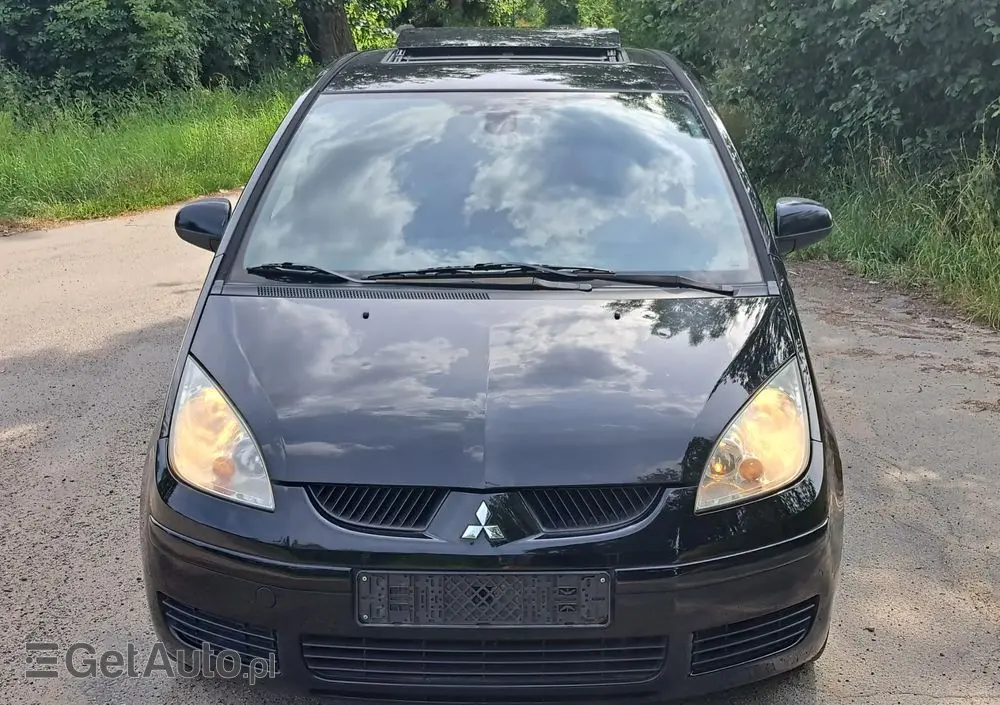 MITSUBISHI Colt 1.5 Invite Edition Gold
