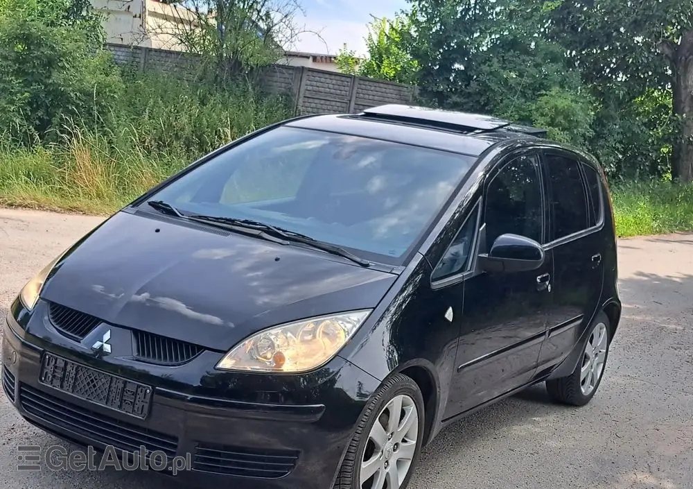 MITSUBISHI Colt 1.5 Invite Edition Gold
