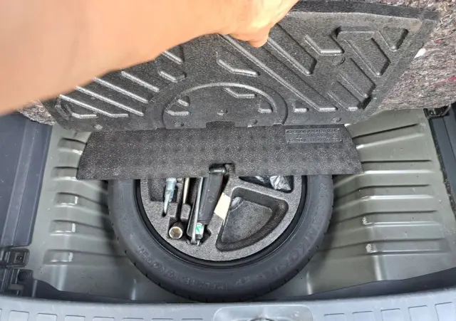 MITSUBISHI Colt 1.5 Invite Edition Gold