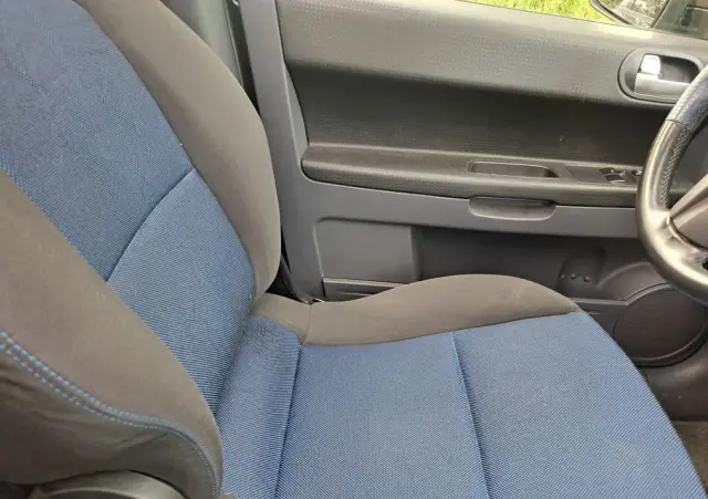 MITSUBISHI Colt 1.5 Invite Edition Gold