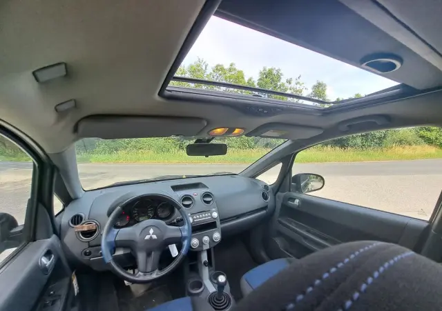 MITSUBISHI Colt 1.5 Invite Edition Gold