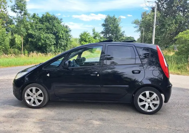 MITSUBISHI Colt 1.5 Invite Edition Gold