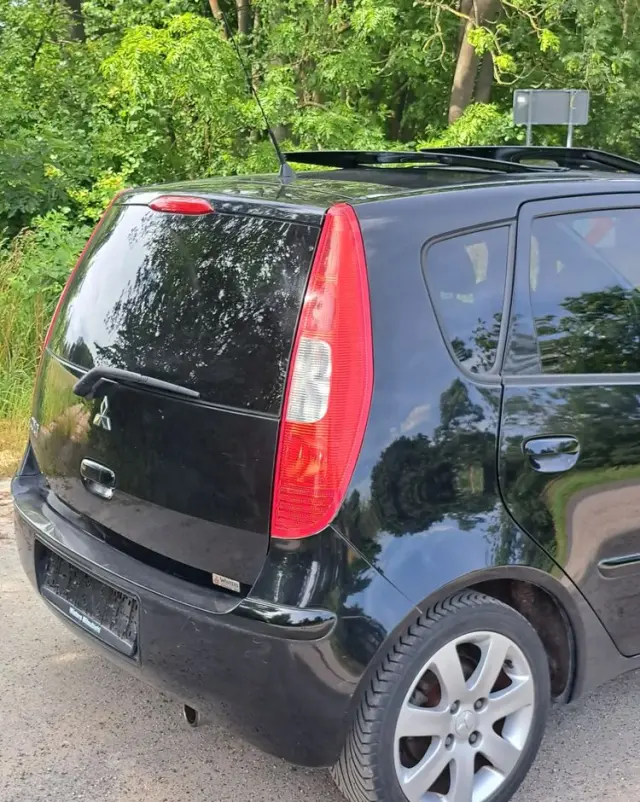 MITSUBISHI Colt 1.5 Invite Edition Gold