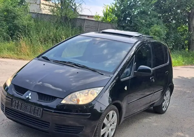 MITSUBISHI Colt 1.5 Invite Edition Gold