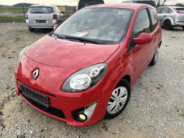 RENAULT Twingo 