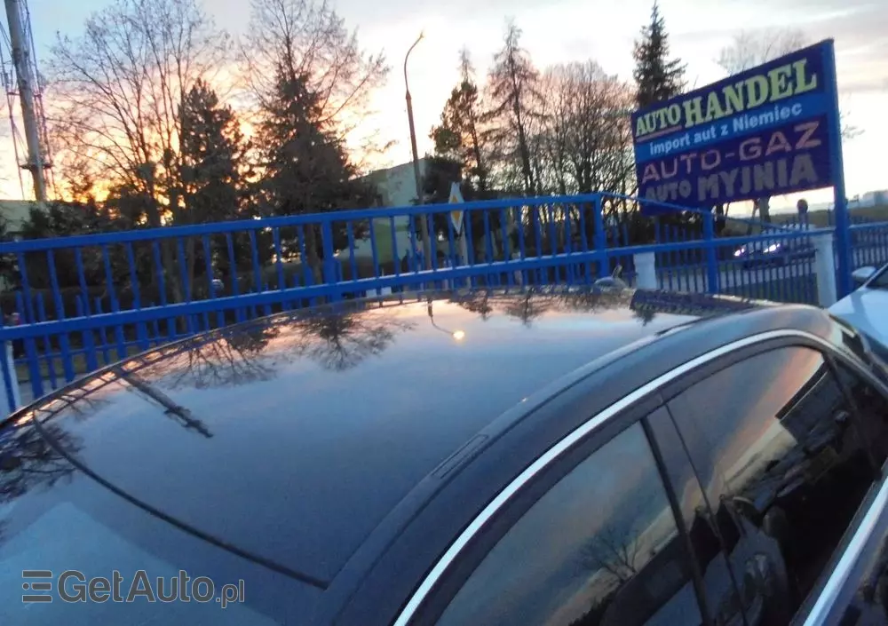 MERCEDES-BENZ Klasa E 220 BlueTEC BlueEFFICIENCY Edition 9G-TRONIC Avantgarde