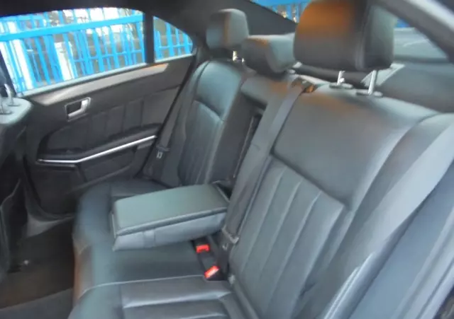 MERCEDES-BENZ Klasa E 220 BlueTEC BlueEFFICIENCY Edition 9G-TRONIC Avantgarde