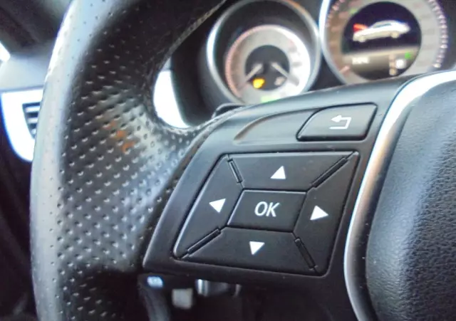 MERCEDES-BENZ Klasa E 220 BlueTEC BlueEFFICIENCY Edition 9G-TRONIC Avantgarde