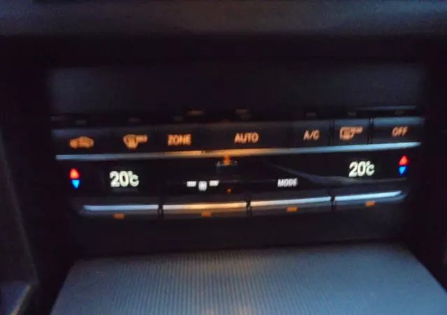 MERCEDES-BENZ Klasa E 220 BlueTEC BlueEFFICIENCY Edition 9G-TRONIC Avantgarde