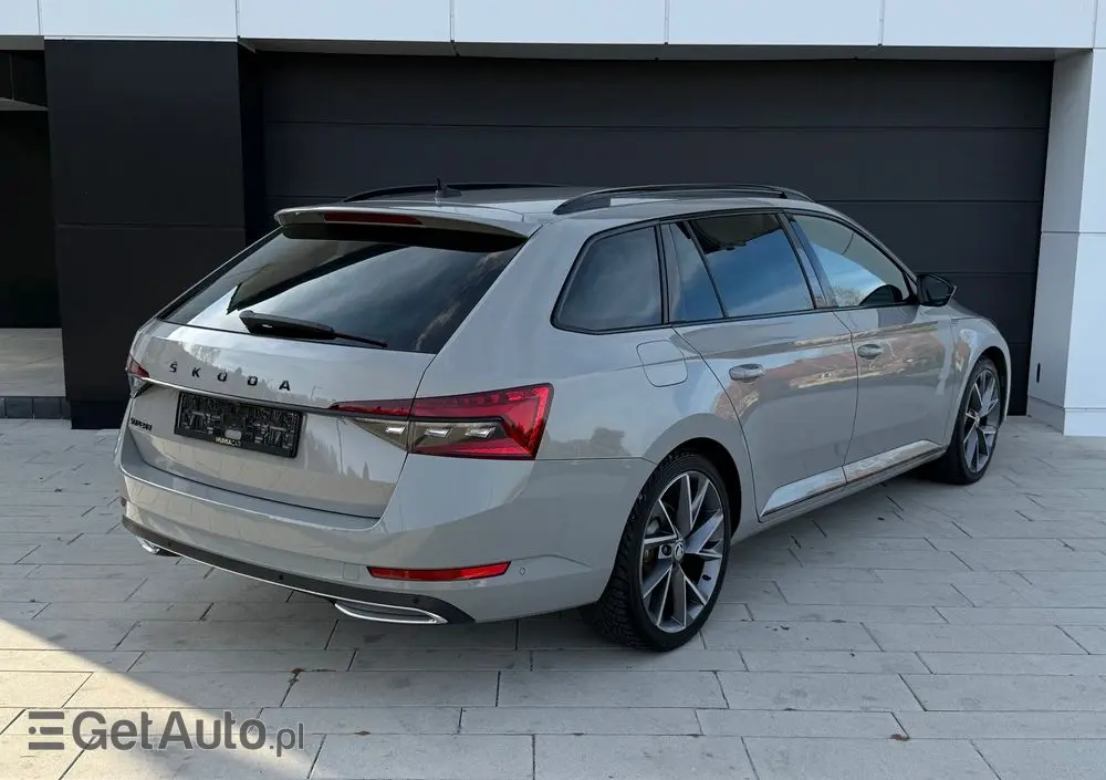 SKODA Superb 2.0 TDI SCR Sportline DSG