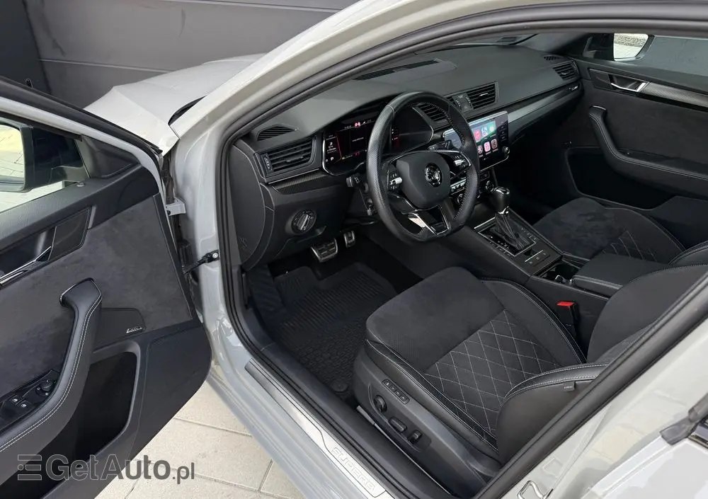 SKODA Superb 2.0 TDI SCR Sportline DSG