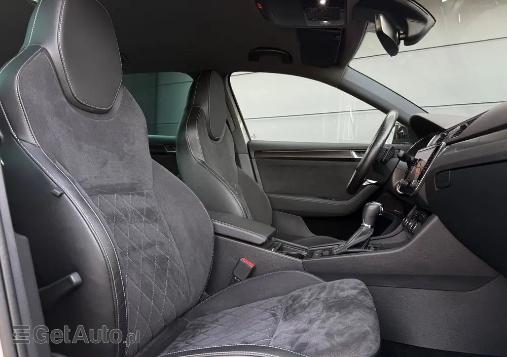 SKODA Superb 2.0 TDI SCR Sportline DSG