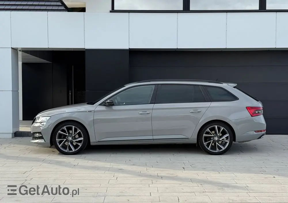 SKODA Superb 2.0 TDI SCR Sportline DSG