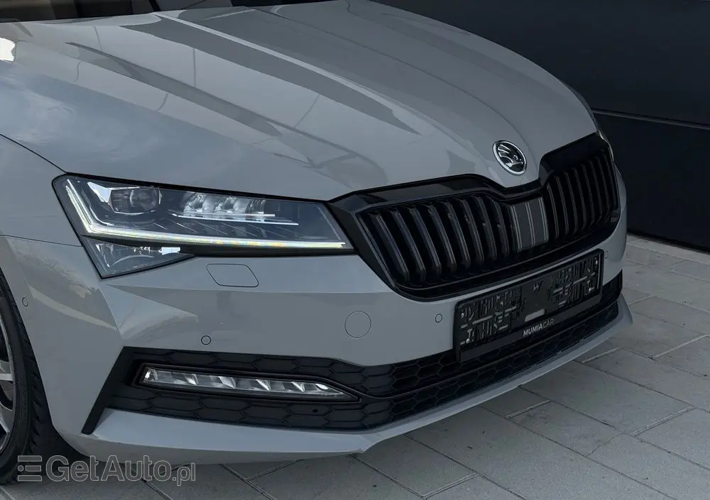 SKODA Superb 2.0 TDI SCR Sportline DSG