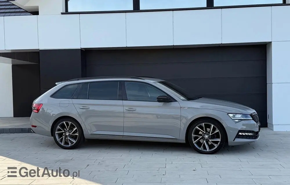 SKODA Superb 2.0 TDI SCR Sportline DSG
