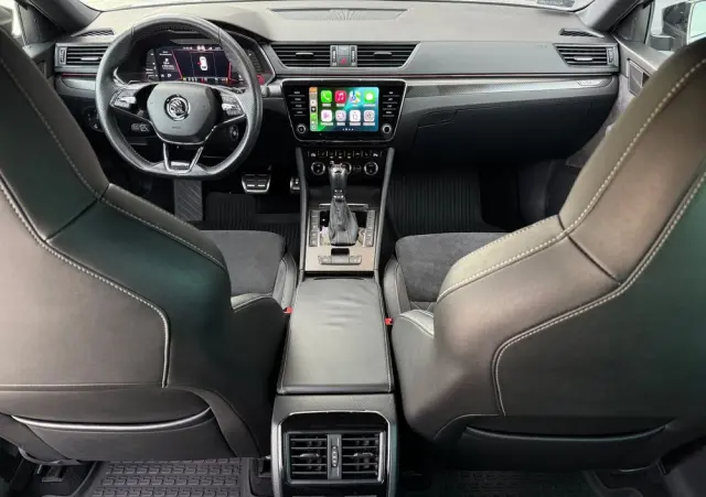 SKODA Superb 2.0 TDI SCR Sportline DSG