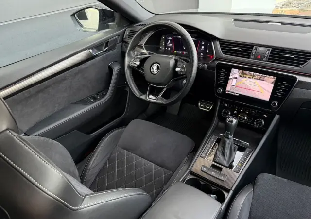 SKODA Superb 2.0 TDI SCR Sportline DSG