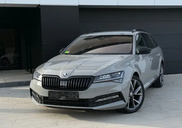 SKODA Superb 2.0 TDI SCR Sportline DSG