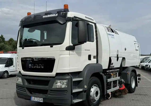 MAN TGS 18.320 E5 BUCHER OPTIFANT 8000 Zamiatarka Uliczna Euro 6 